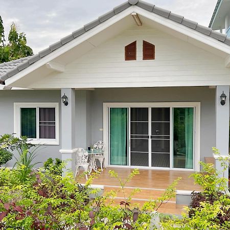New Home Gบ้านเดี่ยวสร้างใหม่ ใกล้ทะเล ตัวเมืองระยอง Ban Chak Phai Bagian luar foto